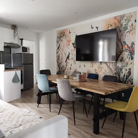 La Voliere Transvaal アパート