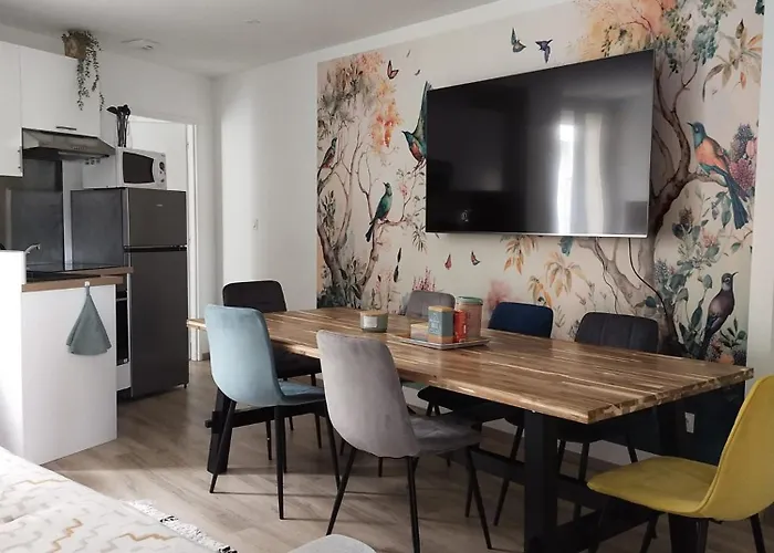 La Voliere Transvaal アパート